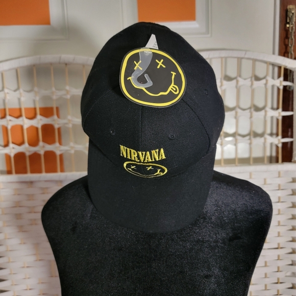 Nirvana NWT snap back hat - Picture 2 of 5